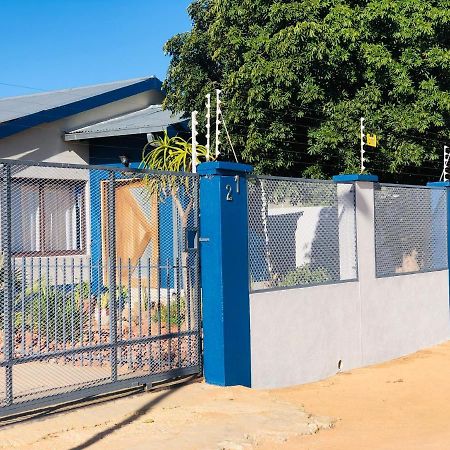 Mo-Nize Villa Guesthouse Otjiwarongo Zewnętrze zdjęcie