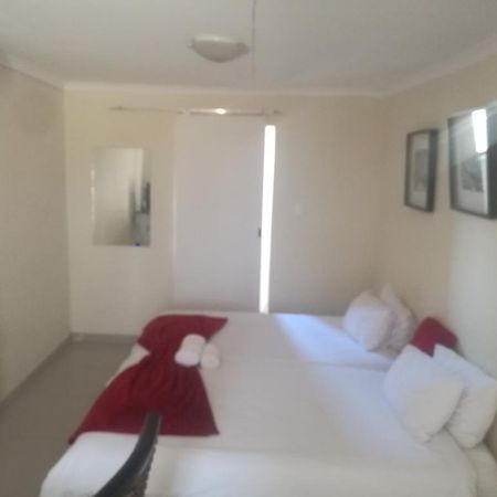 Mo-Nize Villa Guesthouse Otjiwarongo Zewnętrze zdjęcie