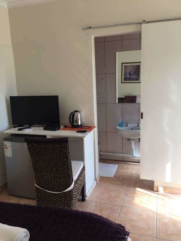 Mo-Nize Villa Guesthouse Otjiwarongo Zewnętrze zdjęcie